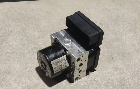 BMW 1 F20 F21 ABS Pump 6857324 10061939711 10096208243