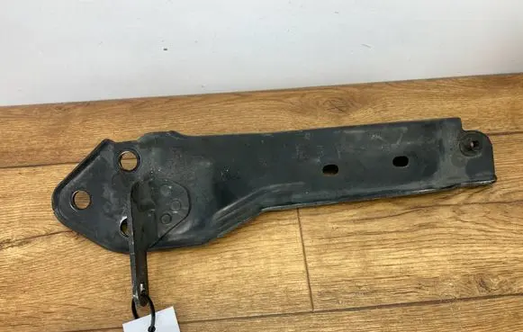 Cadillac Escalade IV Fender mounting bracket 23488050PI 23488050