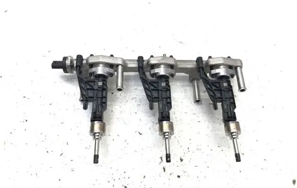 BMW X1 U11 Fuel main line pipe 8665631 8631820 8744746