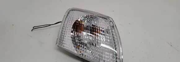 Volkswagen PASSAT B5 Front indicator light 3B0953049C 1851003B