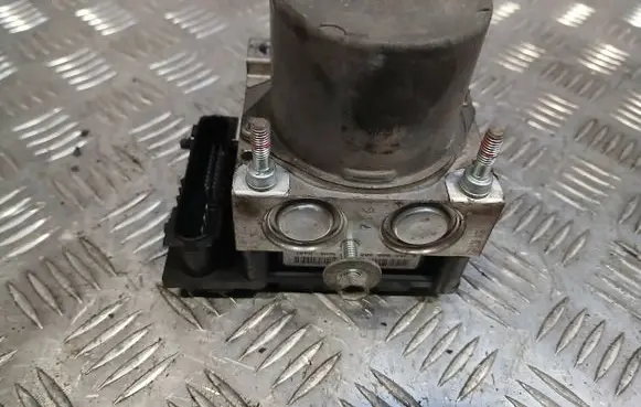 Toyota Auris 150 ABS Pump 0265800986