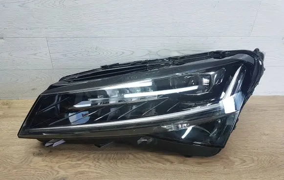 Skoda Superb B8 (3V) Headlight/headlamp 3V1941015D