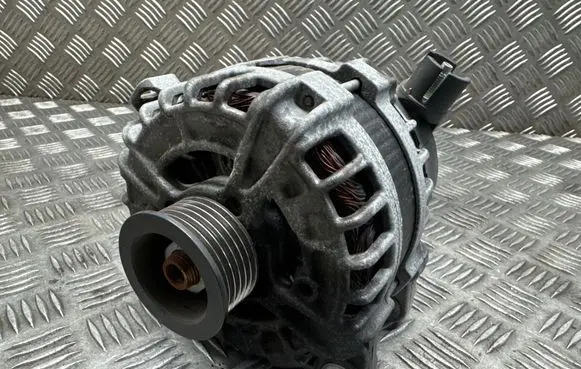 Land Rover Evoque I Generator/alternator GX7310300CE 0125812068