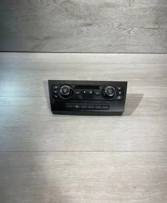BMW 3 E90 E91 Climate control unit 9147300 070879202 A2C53246366