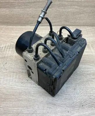 Volkswagen Golf IV ABS Pump 1J0614117D 1J0907379P WithPlug