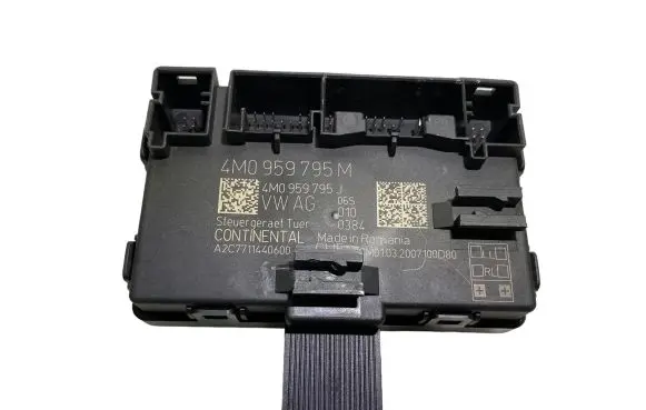 Audi A5 Door control unit/module 4M0959795M 4M0959795J
