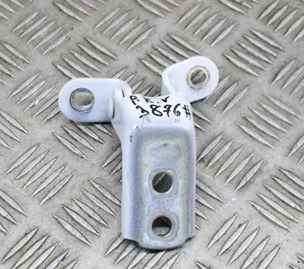 Toyota Prius (XW50) Front door upper hinge