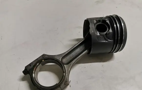 BMW 3 F30 F35 F31 Piston with connecting rod 0843C