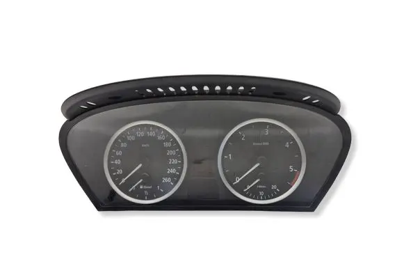 BMW 5 E60 E61 Speedometer (instrument cluster) 110080213 62937618