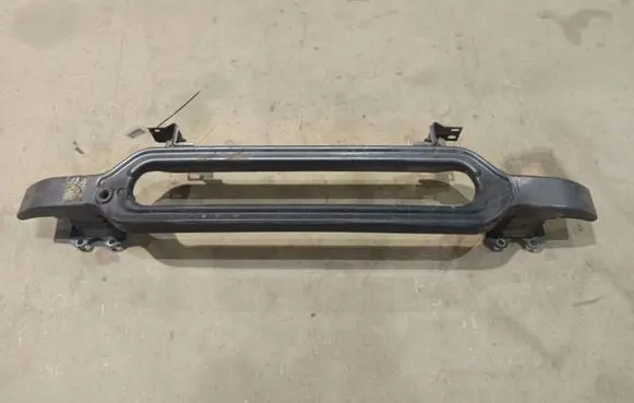 Peugeot 407 Front bumper cross member 