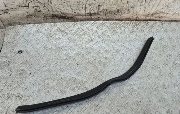 Mercedes-Benz C W204 Engine compartment rubber A2046280198