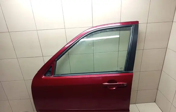 Honda CR-V Front door
