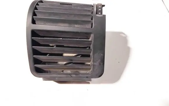 Audi A2 Dash center air vent grill 8z0820901c