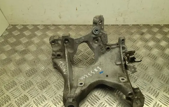 Audi A5 8T 8F Engine mounting bracket 8W0399262E