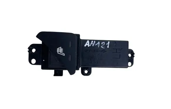 KIA Sportage Seat heating switch 4912001110