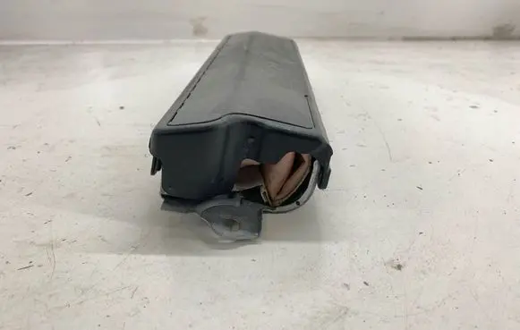 Buick Encore GX I Knee airbag 42788652