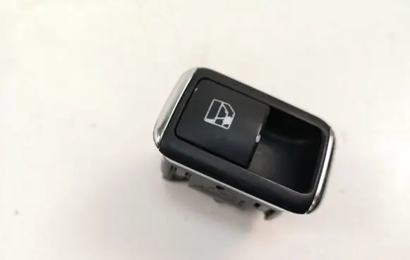 Mercedes-Benz C W204 Electric window control switch A2048700451