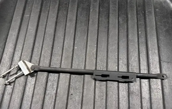 Volvo S90, V90 Radiator support slam panel bracket 31651561 31387589
