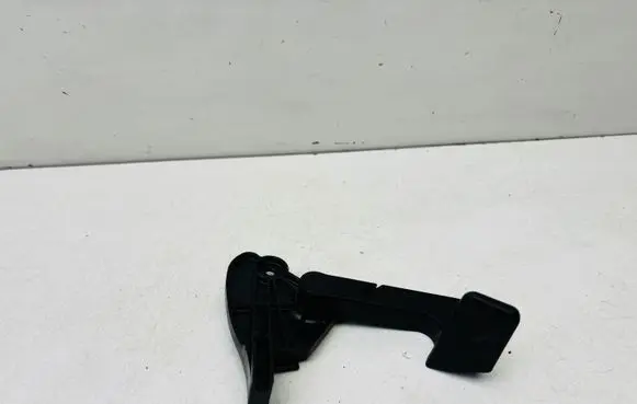 Audi A4 S4 B7 8E 8H Engine bonnet (hood) release handle 8E1823533B