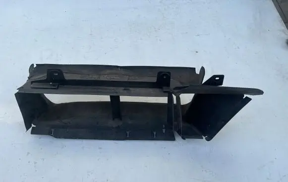 Ford Focus Intercooler air guide/duct channel BM518314CC