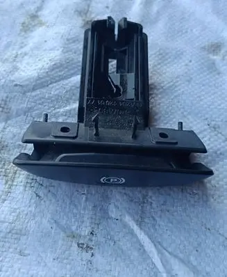 Mercedes-Benz C W204 Hand brake release handle A2044200177