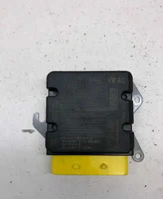 Audi A3 S3 8V Airbag control unit/module 5Q0959655N