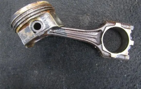 Audi A4 S4 B5 8D Piston with connecting rod 027B