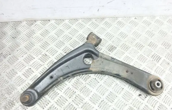 Mitsubishi Outlander Front lower control arm/wishbone