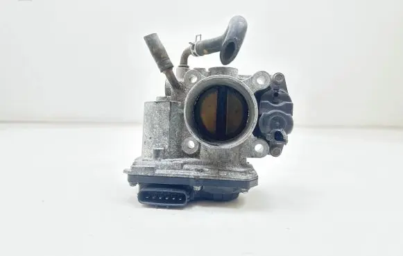 Honda Civic Throttle valve 07G06