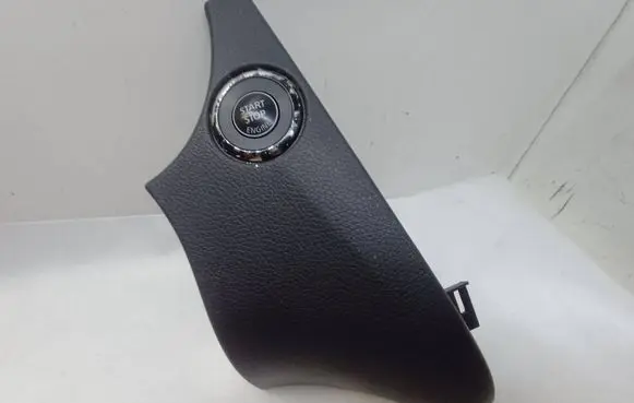 Nissan X-Trail T32 Other dashboard part 684R24CC1A 684146MA1B