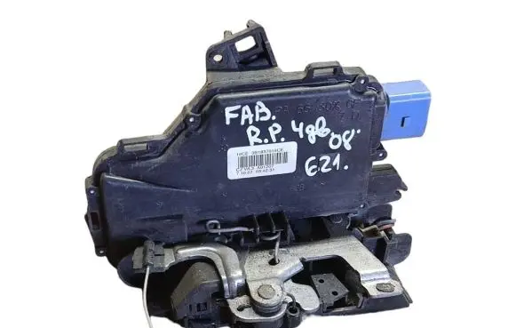 Skoda Fabia Mk2 (5J) Front door lock 3B1837016CE