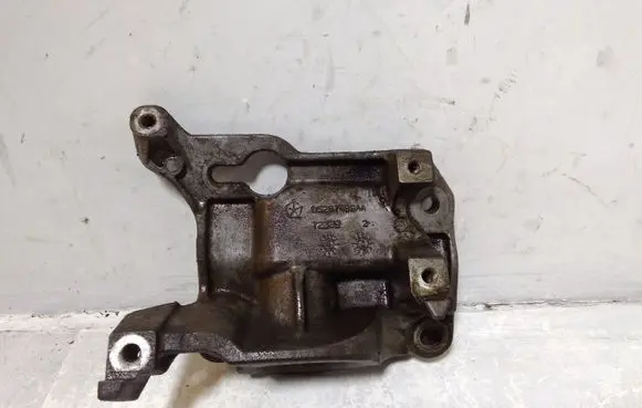 Chrysler Pacifica A/C compressor mount bracket 05281486AA 72339