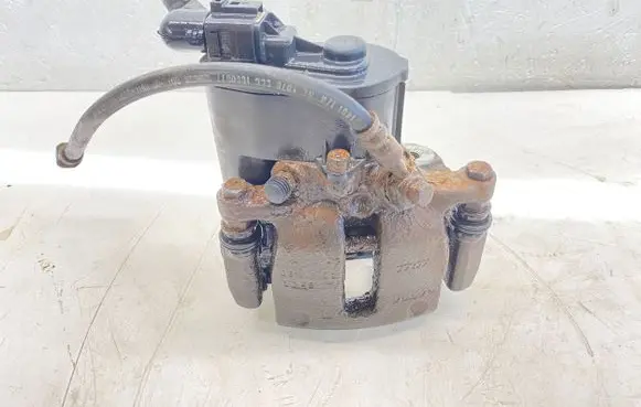 Volvo S80 Rear brake caliper