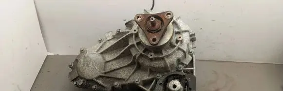 Gearbox transfer box case