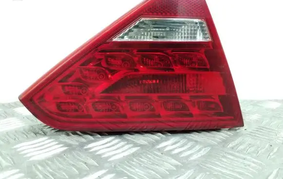 Audi A5 8T 8F Tailgate rear/tail lights 8T0945093A