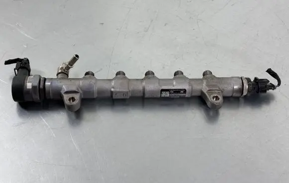 KIA Optima Fuel main line pipe 314022F600 314002A640 31402-2F600