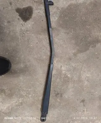 Renault Modus Front wiper blade arm 8200212749B
