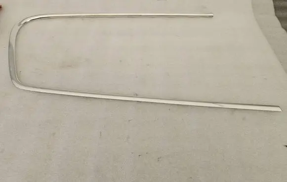 Volkswagen PASSAT B6 Rear side glass trim 3C9853345