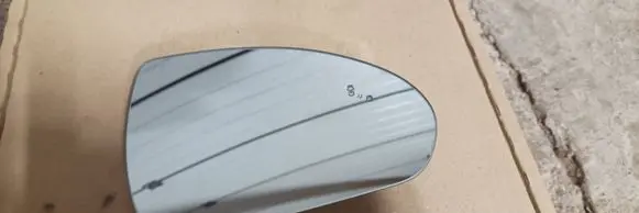 Hyundai Ioniq Wing mirror glass 87611-G2110