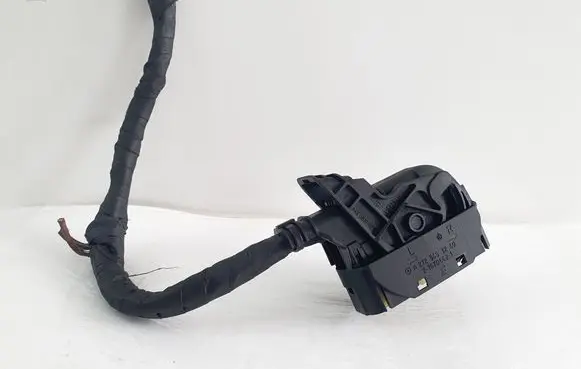 Mercedes-Benz E W212 ABS module connector plug A2125453240