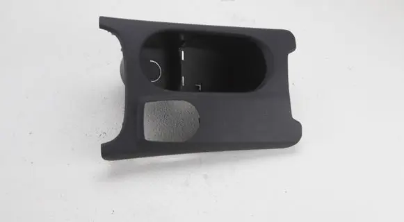 Cup holder front
