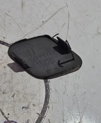 Toyota Verso Front tow hook cap/cover 521280F070