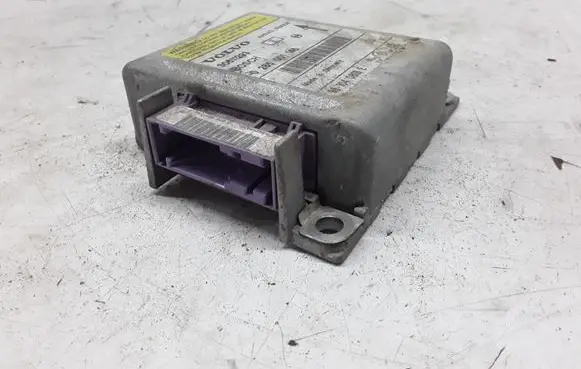 Volvo S40, V40 Airbag control unit/module 90483546