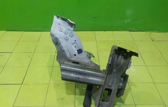 Peugeot 407 Front side member PRZOD