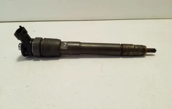 Renault Trafic III (X82) Fuel injector H8201055367 0445110414