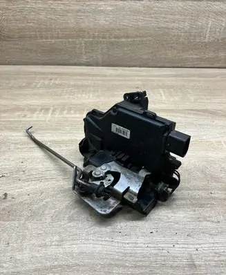 Audi A4 S4 B6 8E 8H Front door lock 8E1837016C RIGHTSIDE
