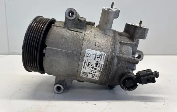 Volkswagen PASSAT B7 Air conditioning (A/C) compressor (pump) 5K0820803H 01141717 06296072558D