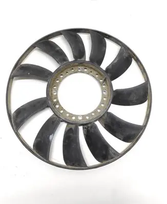 Volkswagen PASSAT B5.5 Fan impeller 058121301B