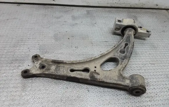 Volkswagen Touran I Front lower control arm/wishbone