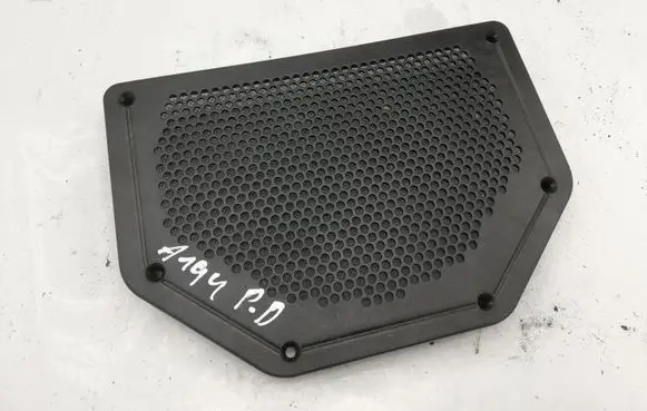 BMW 1 E81 E87 Subwoofer grill/trim 6925328